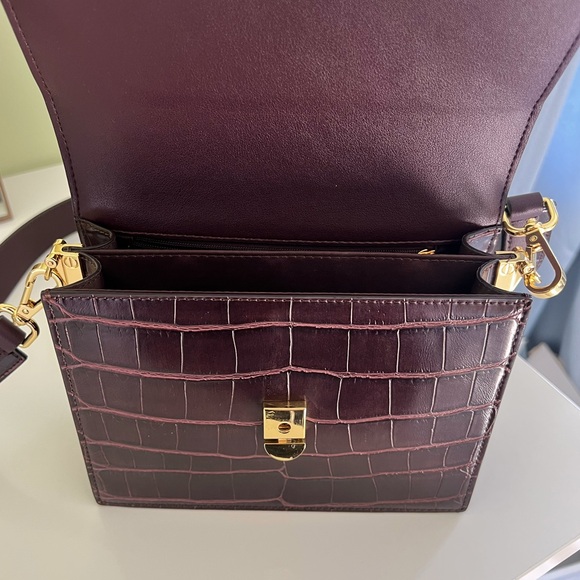 JW PEI mini flap crossbody - Picture 7 of 8